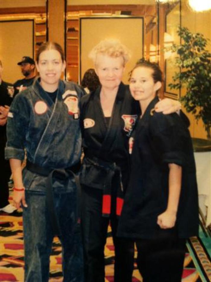 A very young me with Heather Wagner and Jaki Mcvicar in Las Vegas.